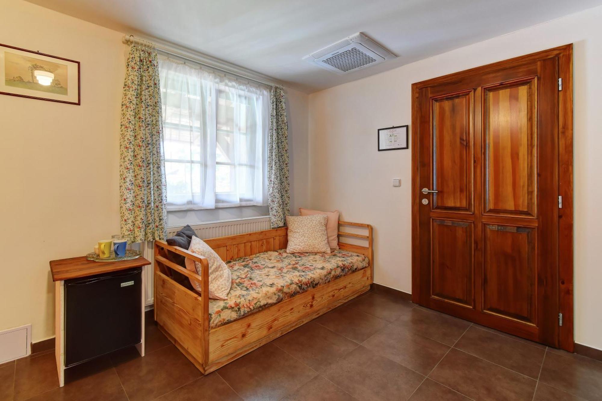 Na Letnim Byte Kourim Exterior photo